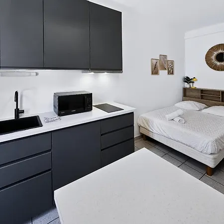 Casa - Centre - Moderne - Linge Inclus アパート
